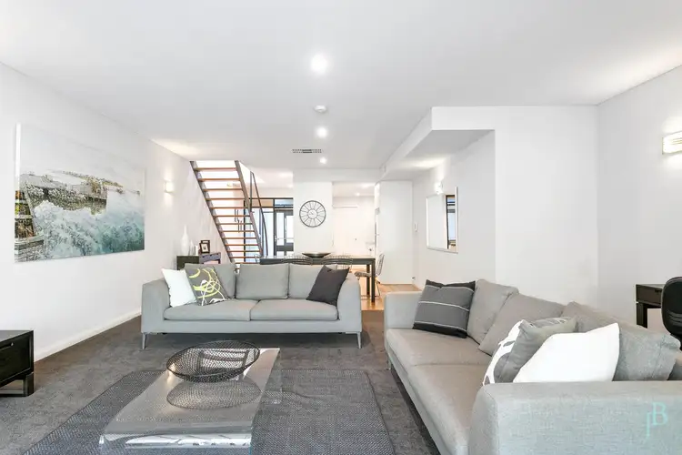 2/4 Centro Avenue, Subiaco WA 6008