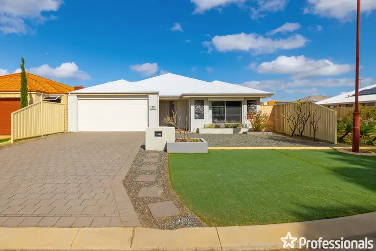 23 Manchester Way, Canning Vale WA 6155