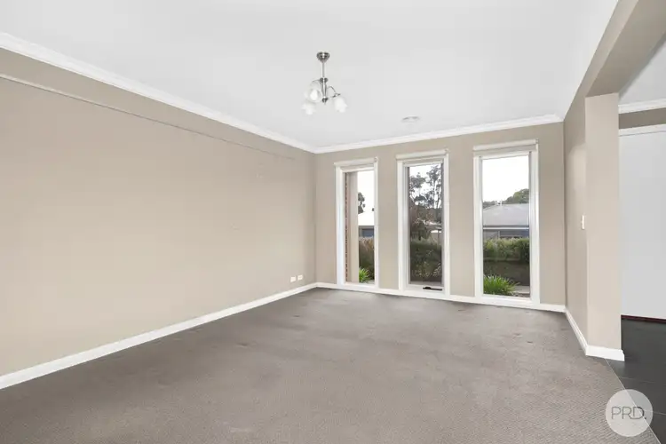 Second view of Homely house listing, 7 Pages Court, Mount Clear VIC 3350