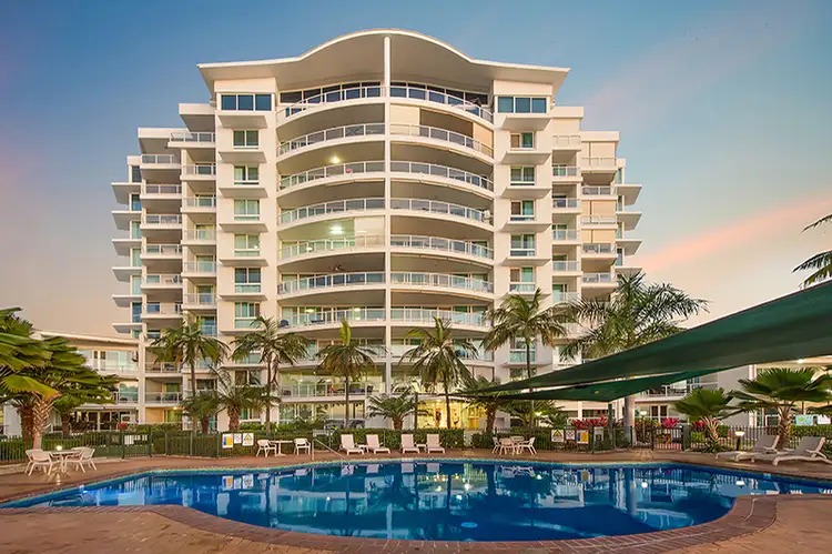 12/7 Mariners Drive, Townsville City QLD 4810