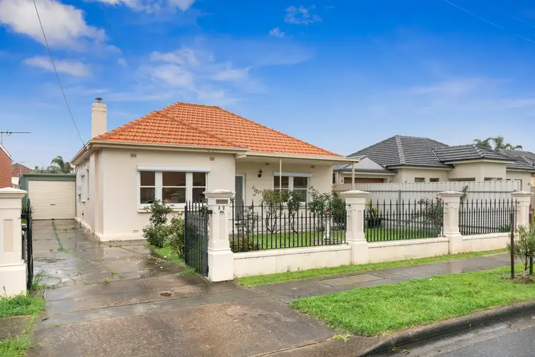 32 GOLFERS AVENUE, Seaton SA 5023