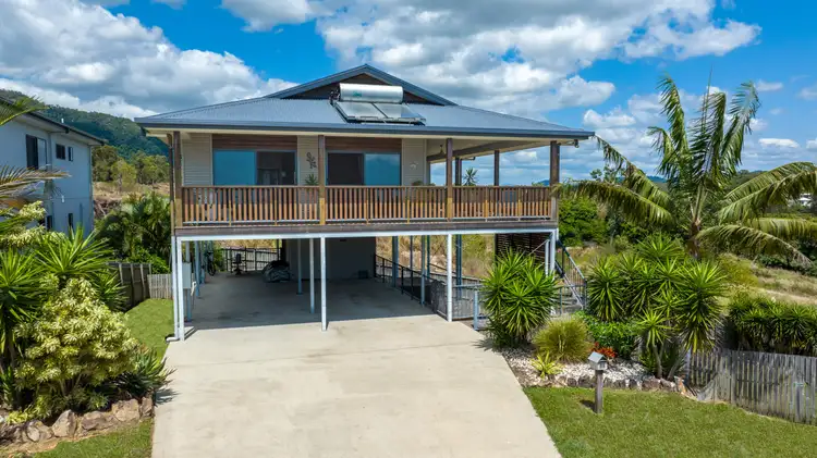 11 Spinnaker Court, Cannonvale QLD 4802