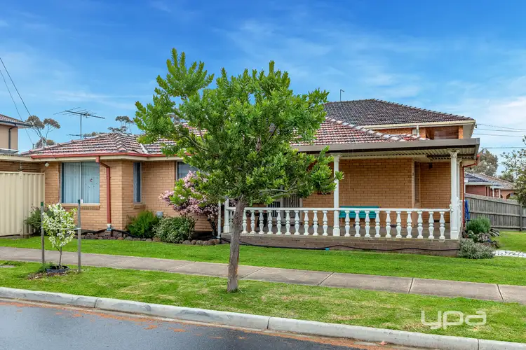 Third view of Homely house listing, 10 Meredith Street, Kings Park VIC 3021