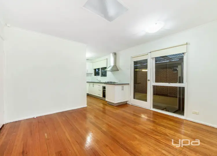 Fourth view of Homely unit listing, 1/9 Bretton Court, St Albans VIC 3021