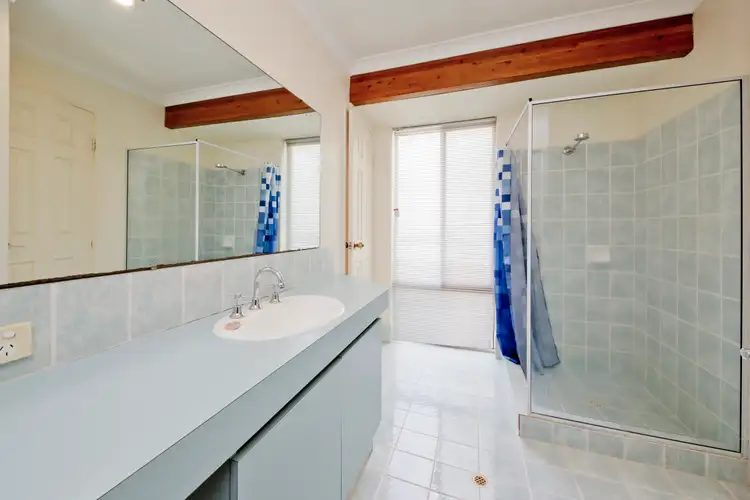Seventh view of Homely house listing, 24 Lakeshore Close, Ballajura WA 6066