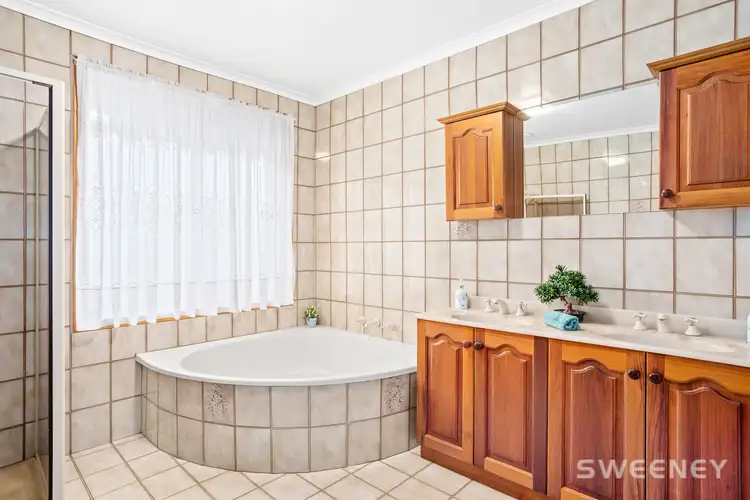 Seventh view of Homely house listing, 3 Lawrence Court, Altona North VIC 3025