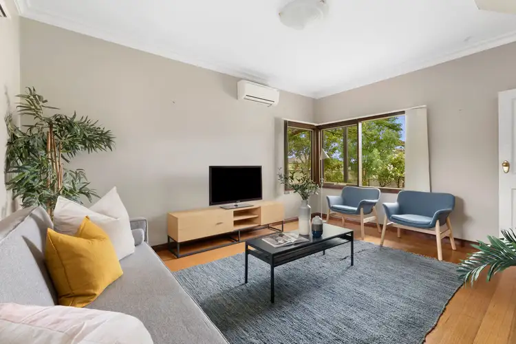 6 Vines Road, Hamlyn Heights VIC 3215