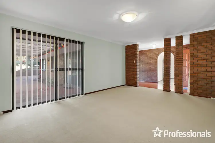 49 Constantine Court, Thornlie WA 6108