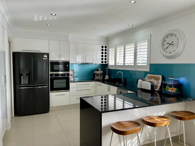 10/542 Marine Parade, Biggera Waters QLD 4216