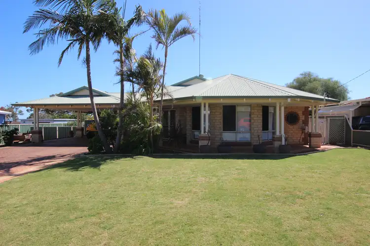 14 Hair Street, Waroona WA 6215