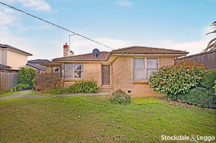 12 Ridgeway Avenue, Glenroy VIC 3046