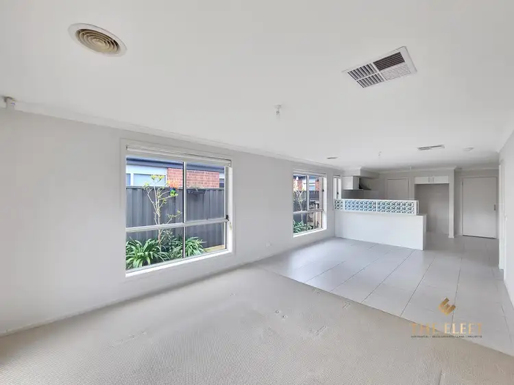 Fifth view of Homely house listing, 8 Antonio Road, Tarneit VIC 3029