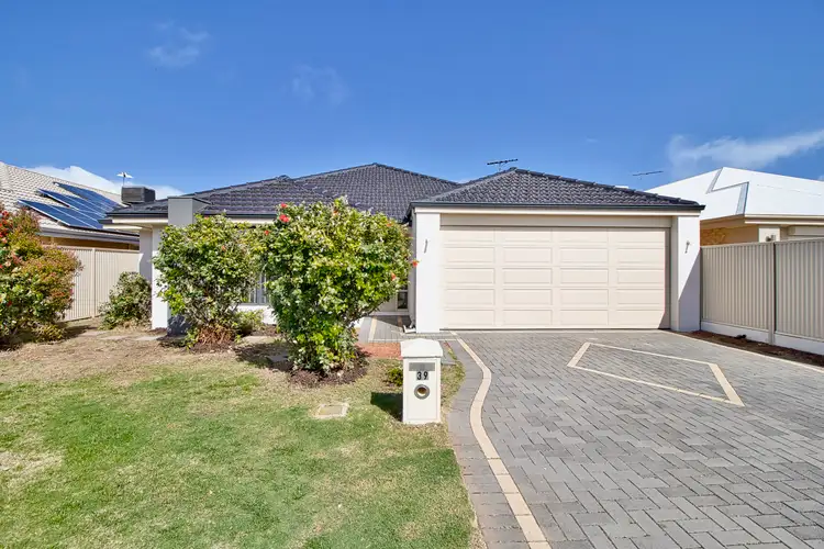 39 Sellafield Bend, Waikiki WA 6169
