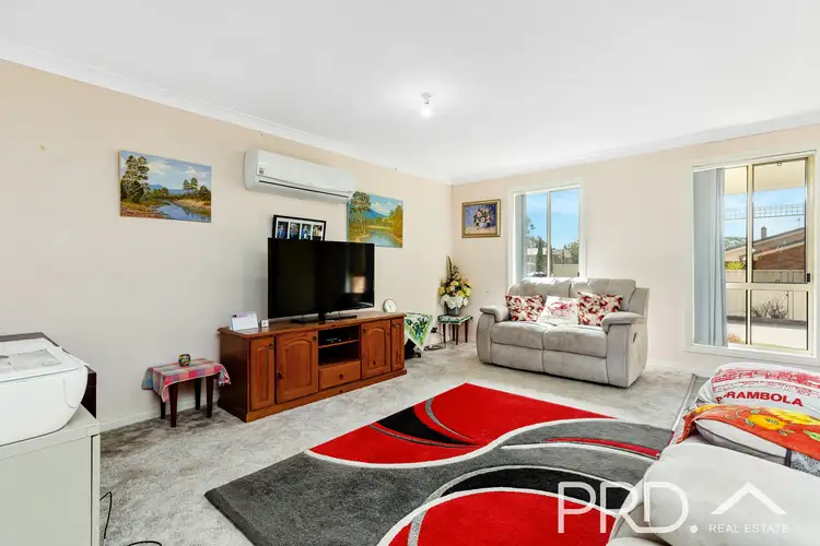 Fifth view of Homely house listing, 2/37 Martin Place, Tumut NSW 2720