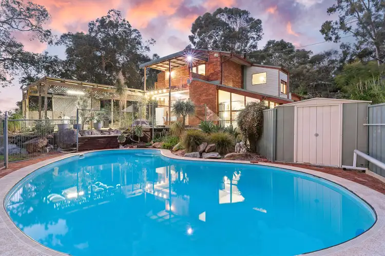 15 Vivian Way, Boya WA 6056