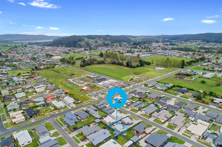 2/4 Maple Street, Latrobe TAS 7307