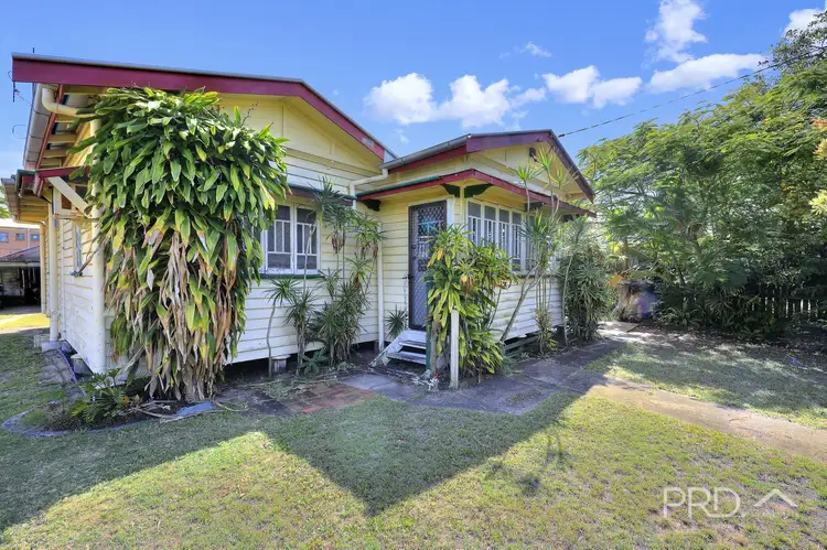 170 Cypress Street, Urangan QLD 4655