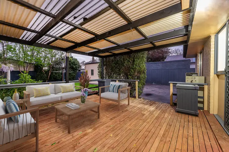 2 Glenwood Court, Cranbourne VIC 3977