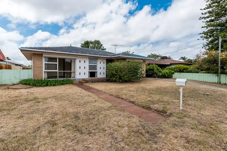 31 Holmwood Way, Embleton WA 6062