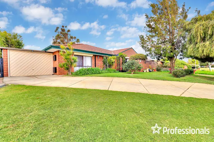 2 Grundy Way, Thornlie WA 6108