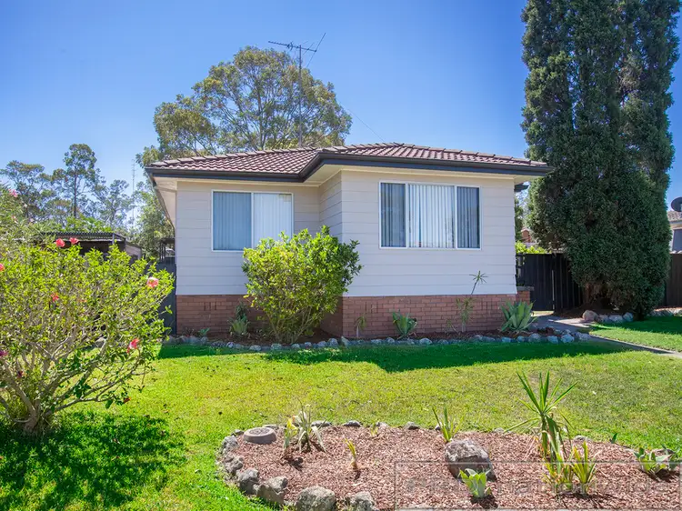 6 Purdom Close, Thornton NSW 2322