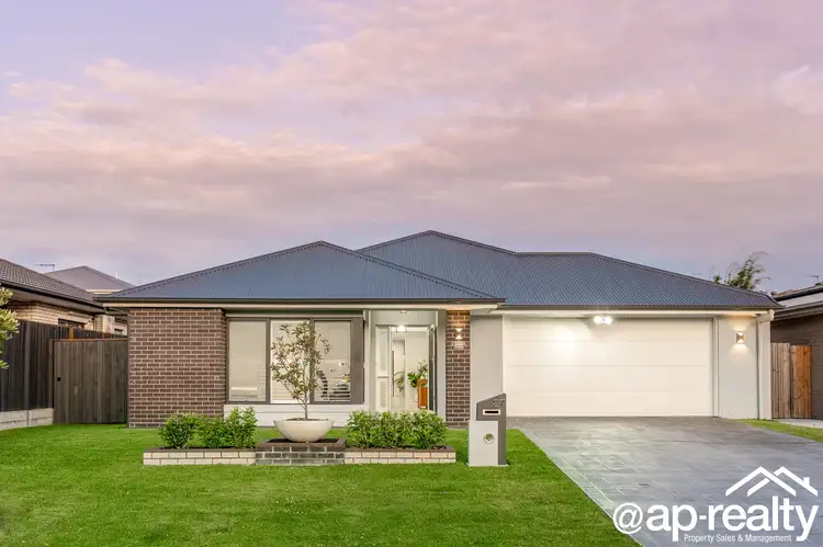 27 Penda Crescent, Pallara QLD 4110
