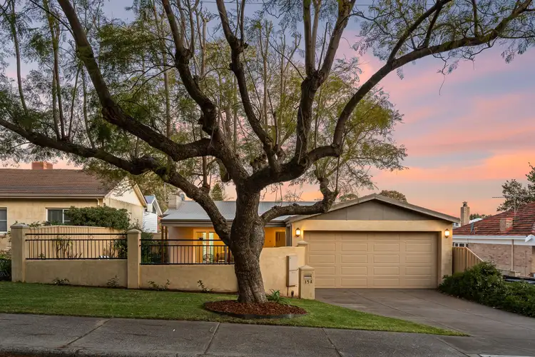 15A Coleman Crescent, Melville WA 6156