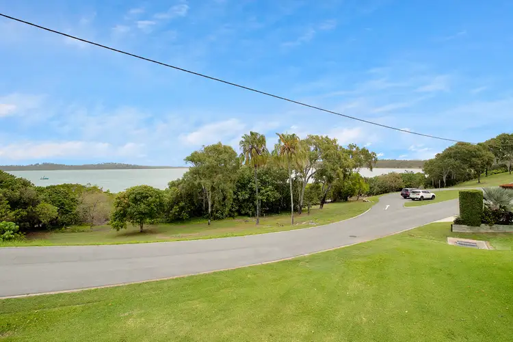 2 Ferries Terrace, Sarina Beach QLD 4737