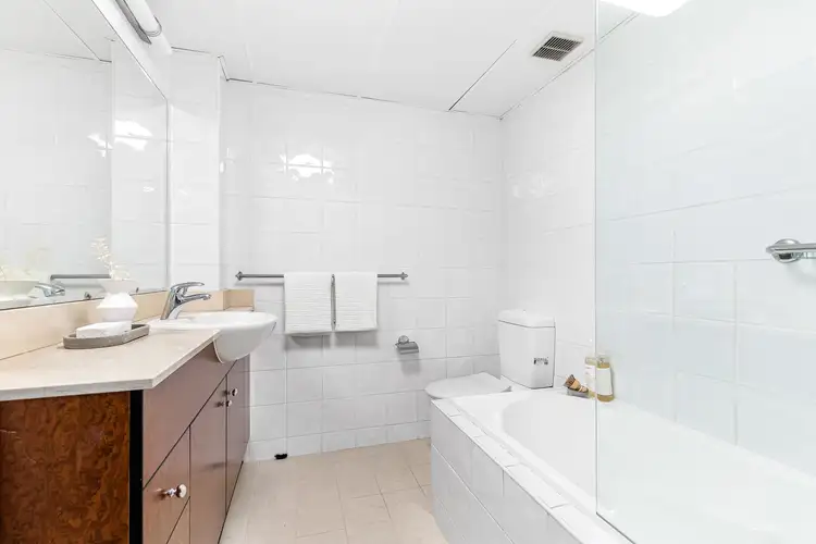 Sixth view of Homely apartment listing, 2/2-4 Onslow Street, Rose Bay NSW 2029