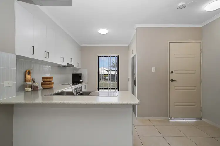 Third view of Homely townhouse listing, 9/7 Bilgola Place, Blacks Beach QLD 4740