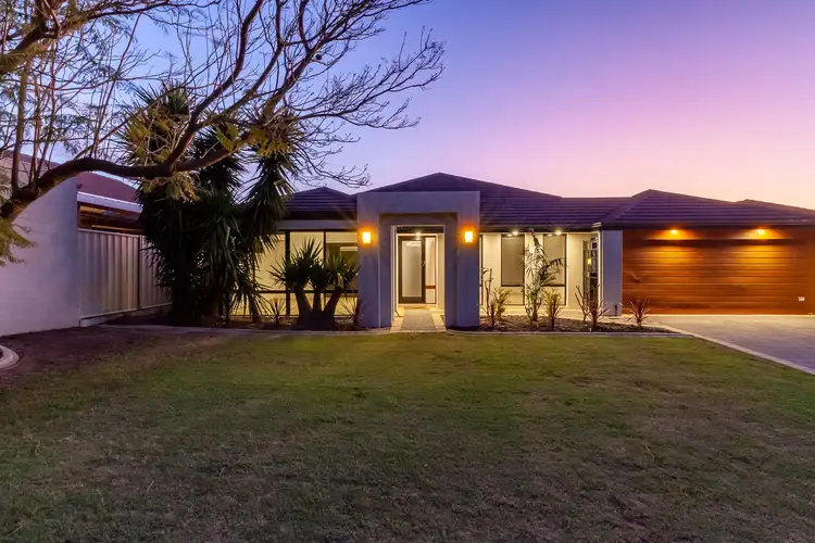 30 Isaba Parkway, Seville Grove WA 6112