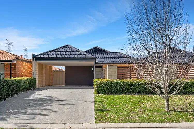 2/9 Barfield Road, Hammond Park WA 6164