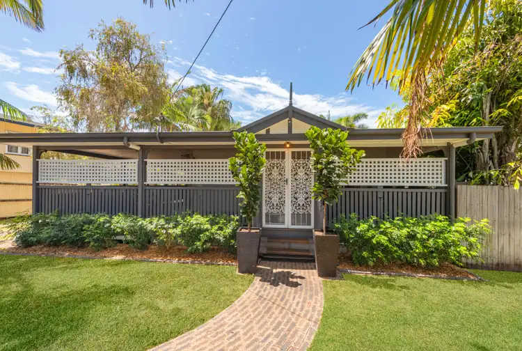 110 Waverley Street, Bucasia QLD 4750