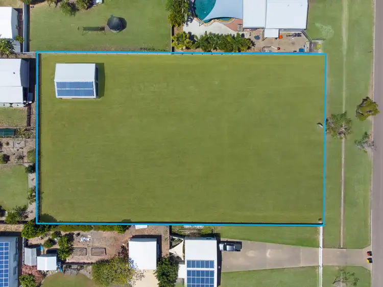 7-9 Conway Street, Mount Low QLD 4818