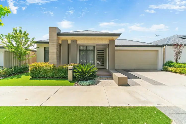 8 Crimson Boulevard, Forrestfield WA 6058