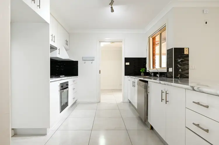 Fifth view of Homely house listing, 6 Dunvarleigh Crescent, Griffith NSW 2680