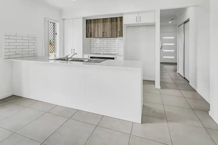 Fifth view of Homely house listing, 1 Tartan Street, Gleneagle QLD 4285