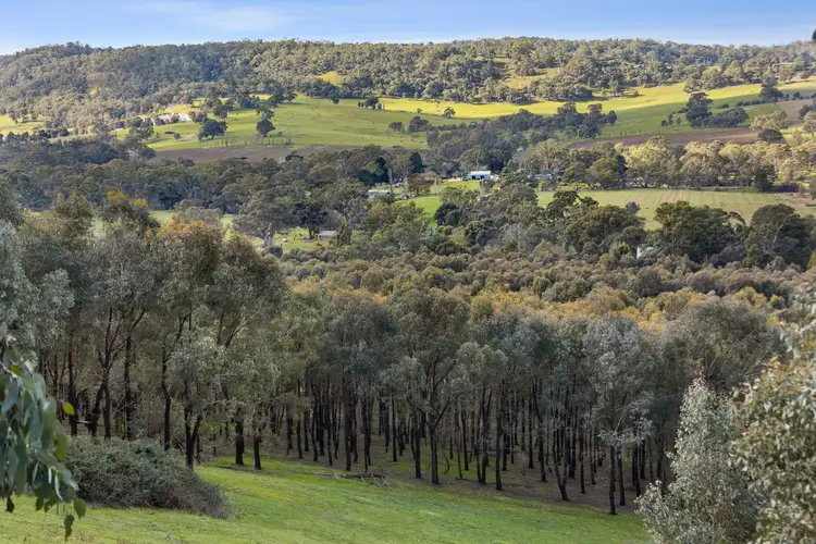 600 Specimen Gully Road, Faraday VIC 3451