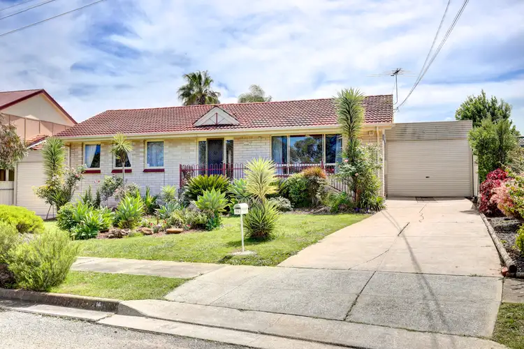 14 Royston Ave