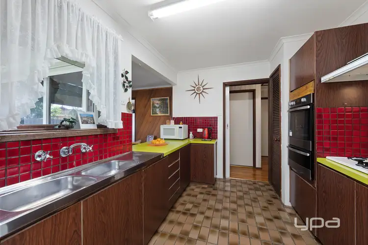 Fifth view of Homely house listing, 8 Clarice Close, St Albans VIC 3021