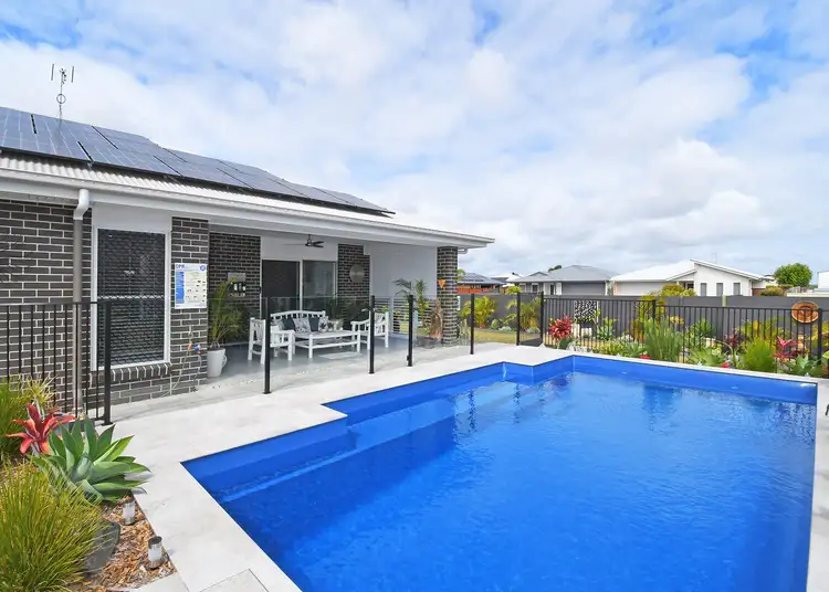 Second view of Homely house listing, 2 Louis Way, Kawungan QLD 4655
