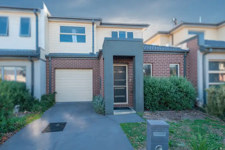 17 Ravenwoods Way, Craigieburn VIC 3064