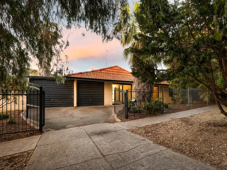 69A Cleopatra Street, Palmyra WA 6157