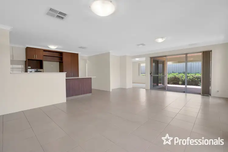 Fifth view of Homely house listing, 7/66 Northwood Loop, Thornlie WA 6108