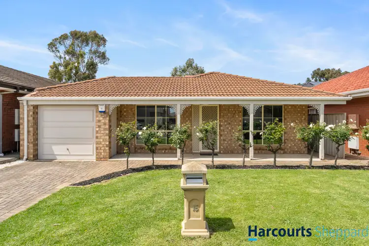 15 Anne Street