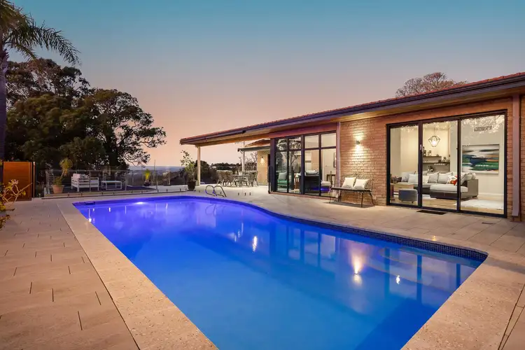 11 Lookout Road, Kalamunda WA 6076