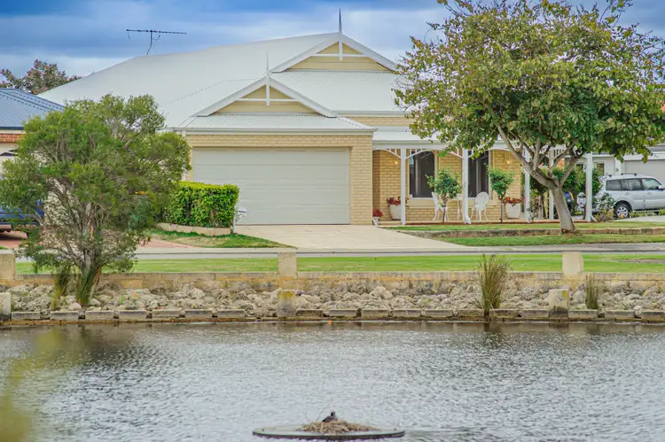43 Piesley Promenade, Canning Vale WA 6155