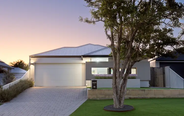 14 Sicklemore Street, Booragoon WA 6154