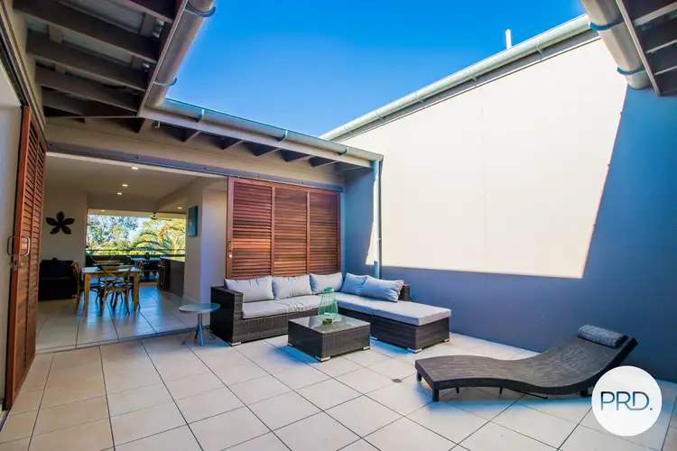 15/10 Ocean Beach Drive, Agnes Water QLD 4677