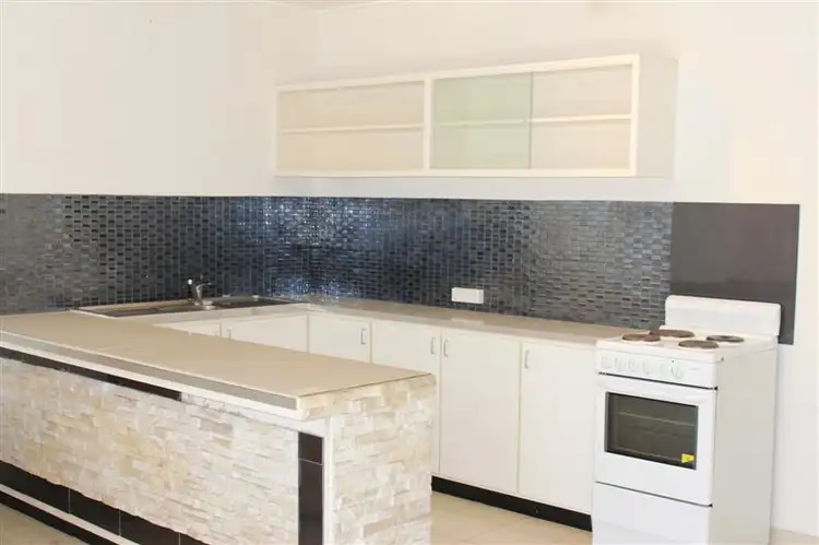 3/6 Palmerston Street, Pimlico QLD 4812